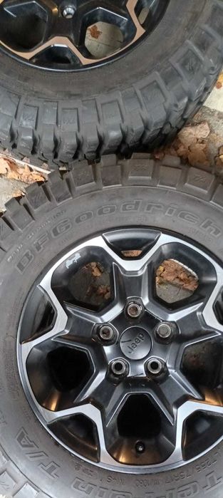 Продавам Джанти и гуми