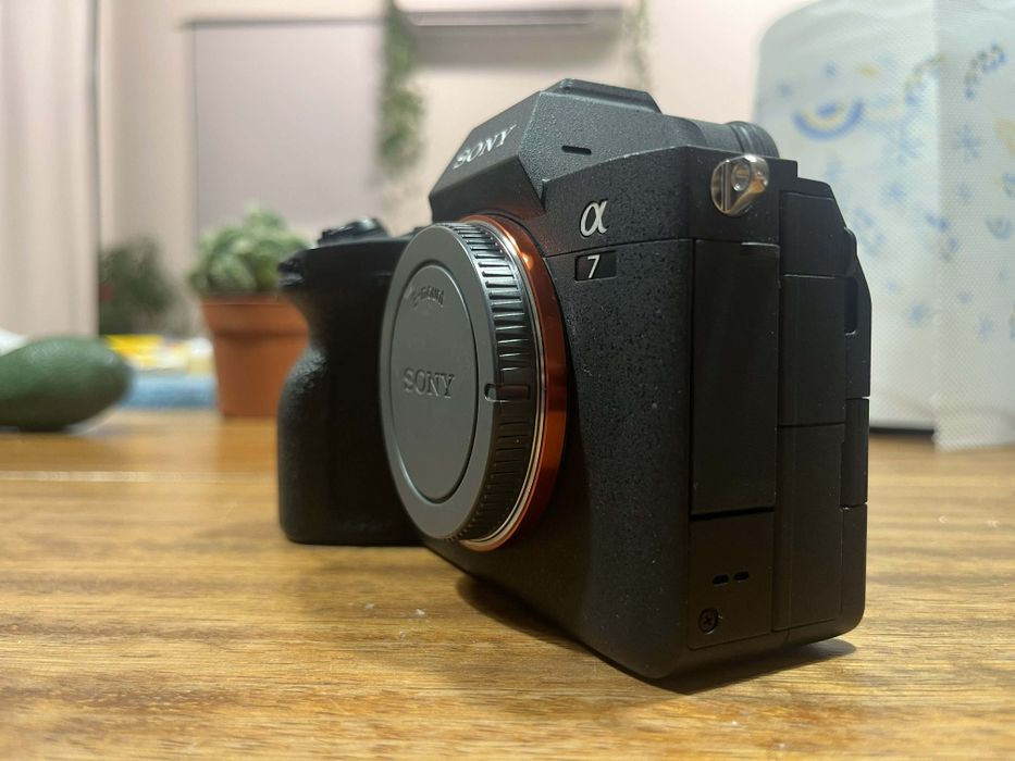 Sony A7 IV тяло на 11288кадъра