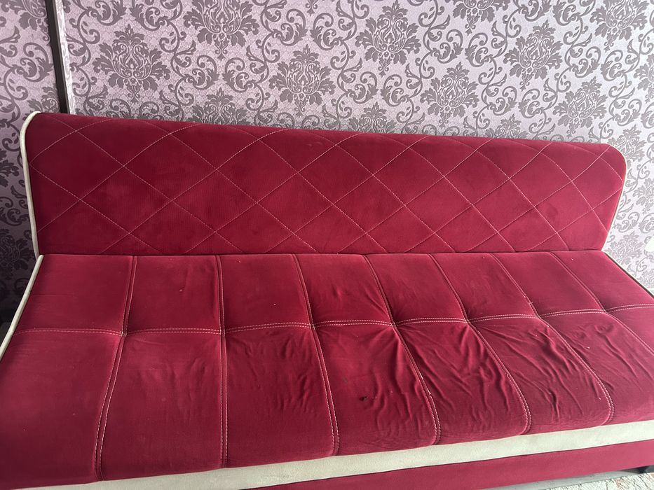 Диван сатылады 4 штук