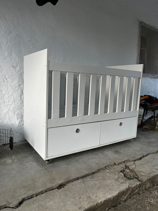 Vând patut din lemn  copii