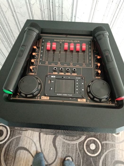 Продам колонка блютуз