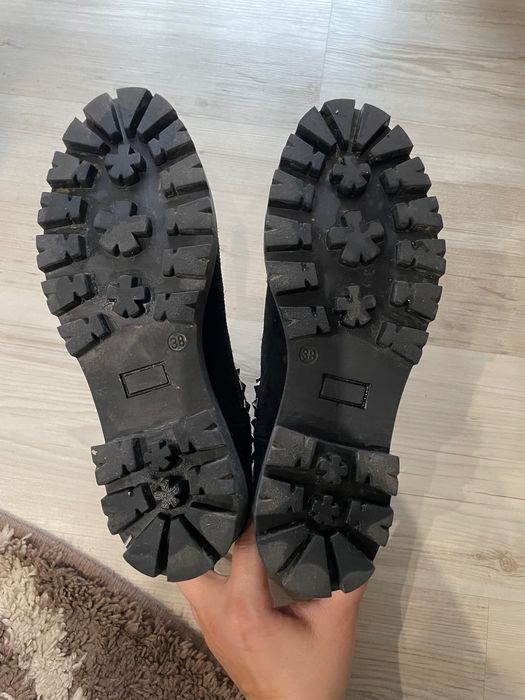 Ghete Musette cu tinte din piele intoarsa