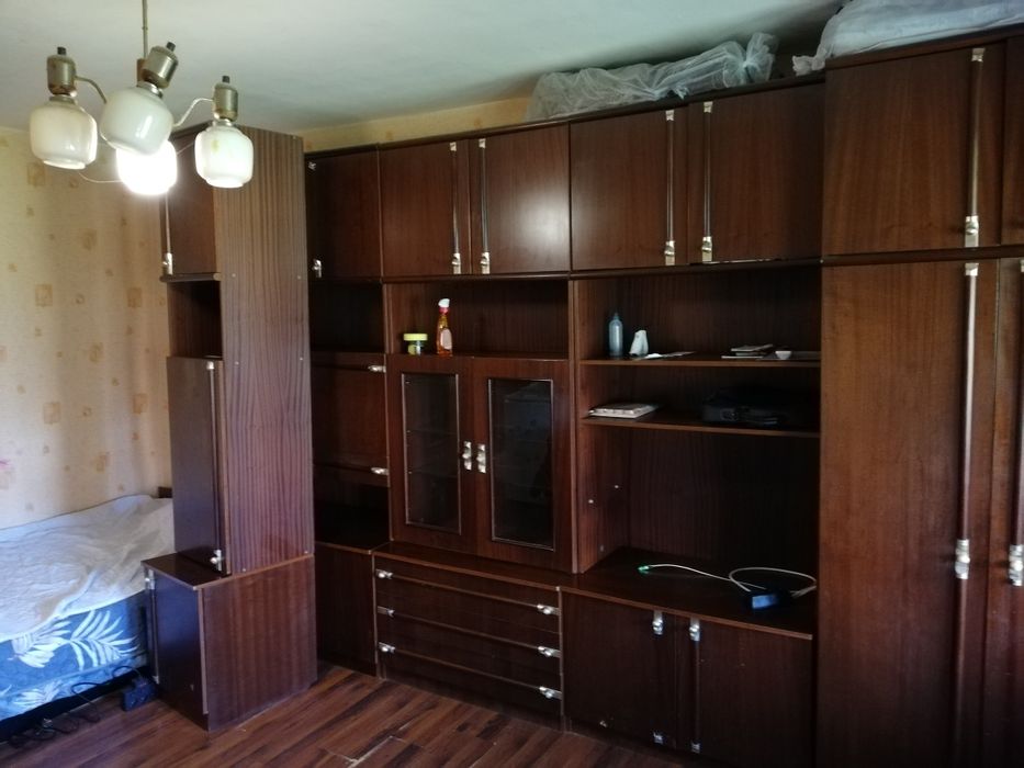 Кафява секция - разглобяема масивно дърво