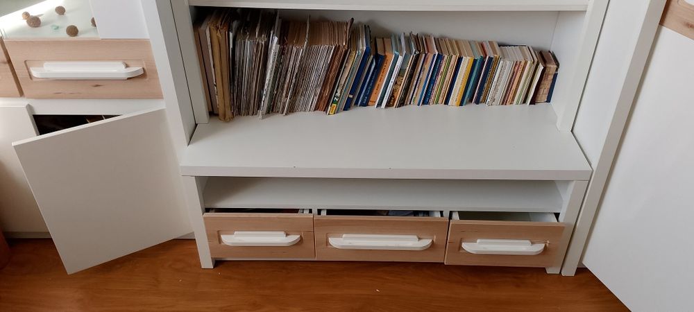 Mobila sufragerie foarte buna