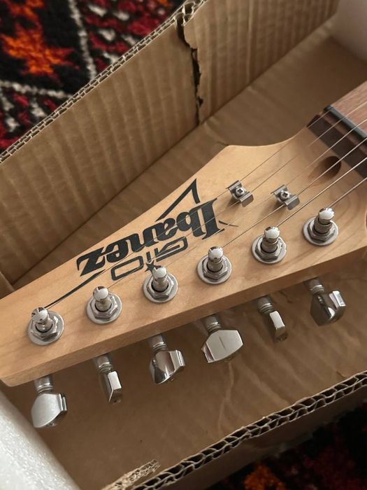 Продаю Ibanez GRX40 — абсолютно новая!