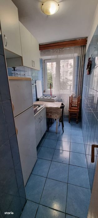 Narcisa-str Bucegi etajul 2-liber