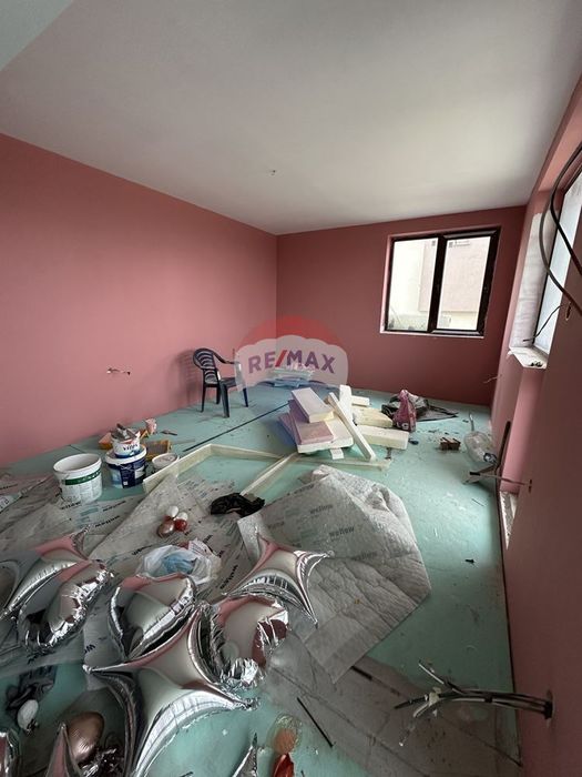 Продава се Къща в Варна, Изгрев - 181 кв.м за 1989 €/кв.м - Снимка #9