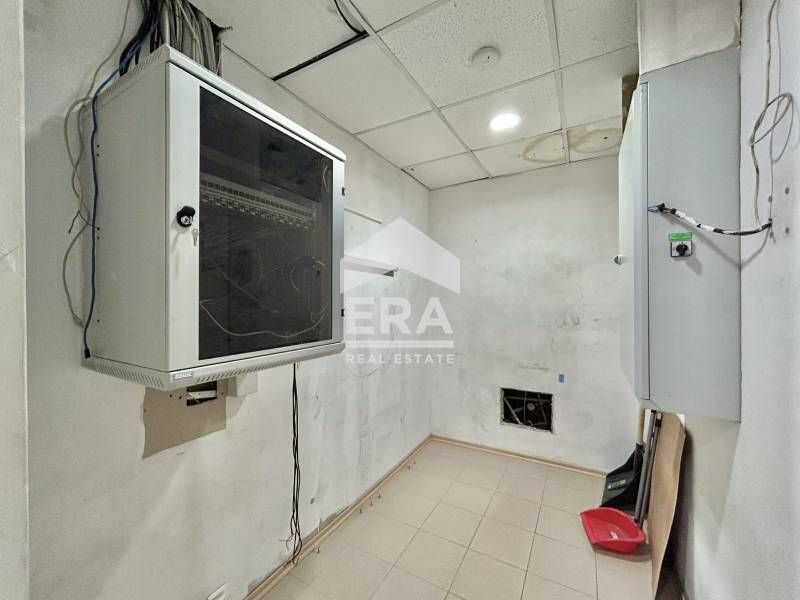 Дава се под наем Магазин в София, Надежда 1 - 103 кв.м за 2600 € - Снимка #5