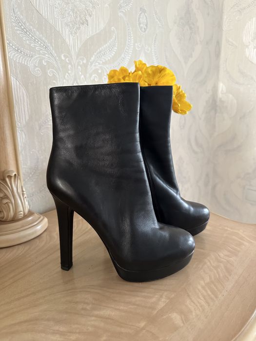 Кожанные зимние ботильоны