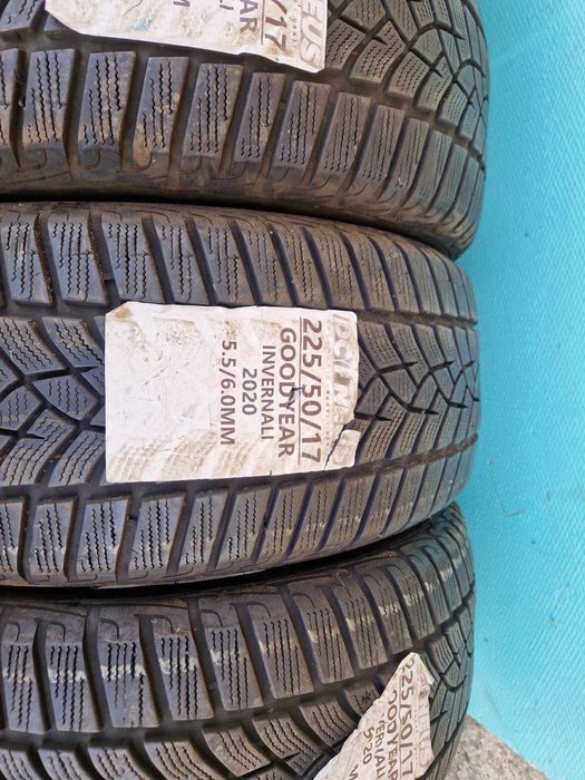 4 Goodyear R17 225/50 Зимни гуми  DOT2020