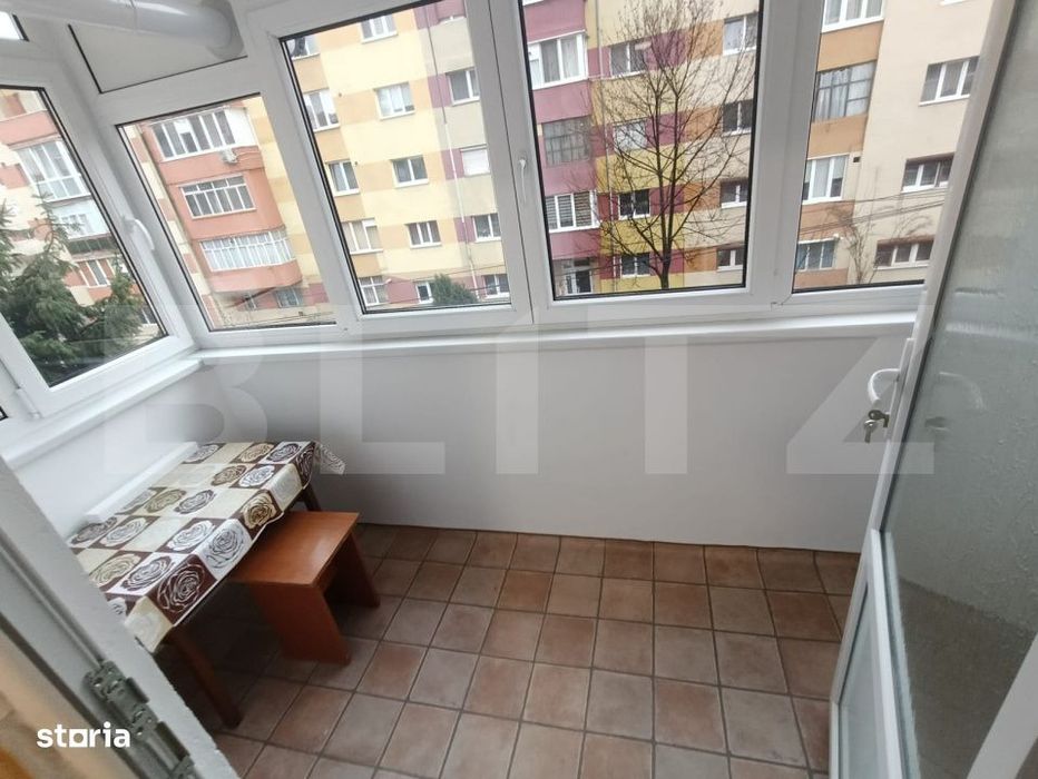 Inchiriere apartament 3 camere, 2 bai, balcon inchis – zona Kaufland