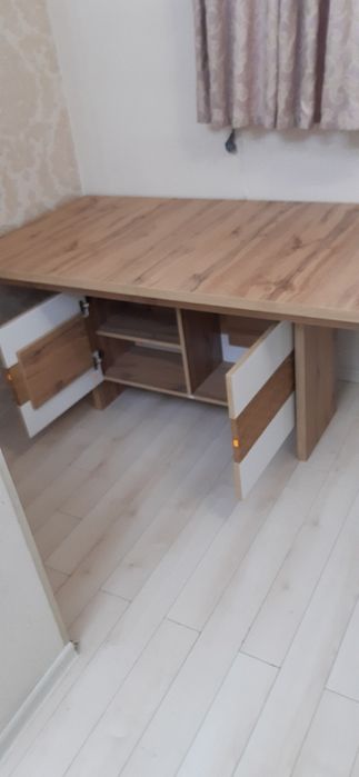 Стол кухонный стол