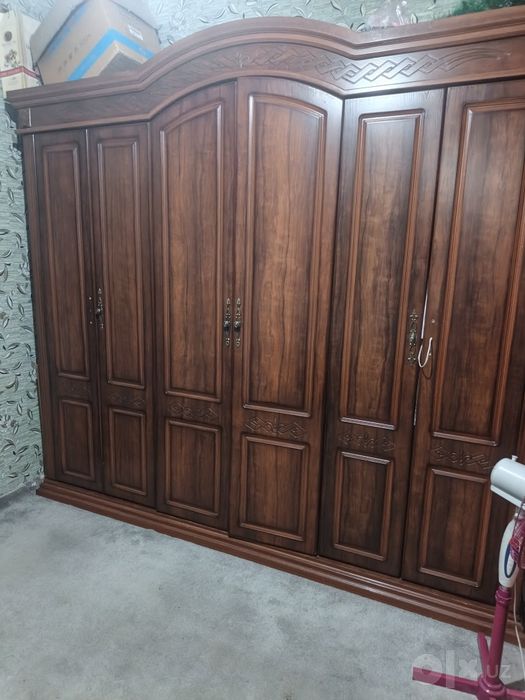 Спальный гарнитур