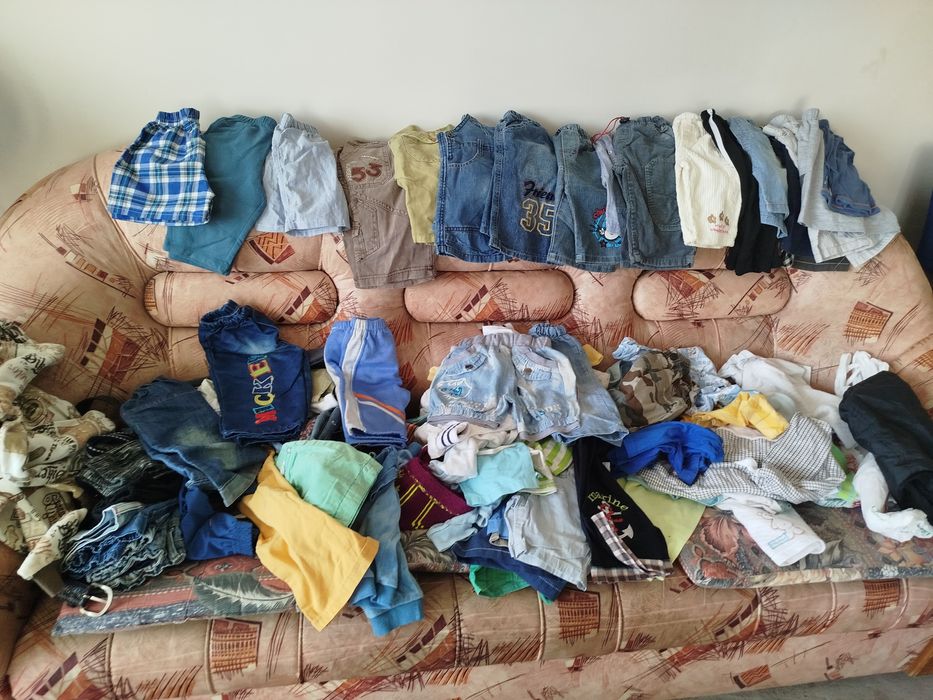 Децки дрехи едро продавам