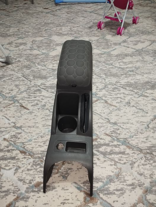 Продам подлокотник от Cobalt