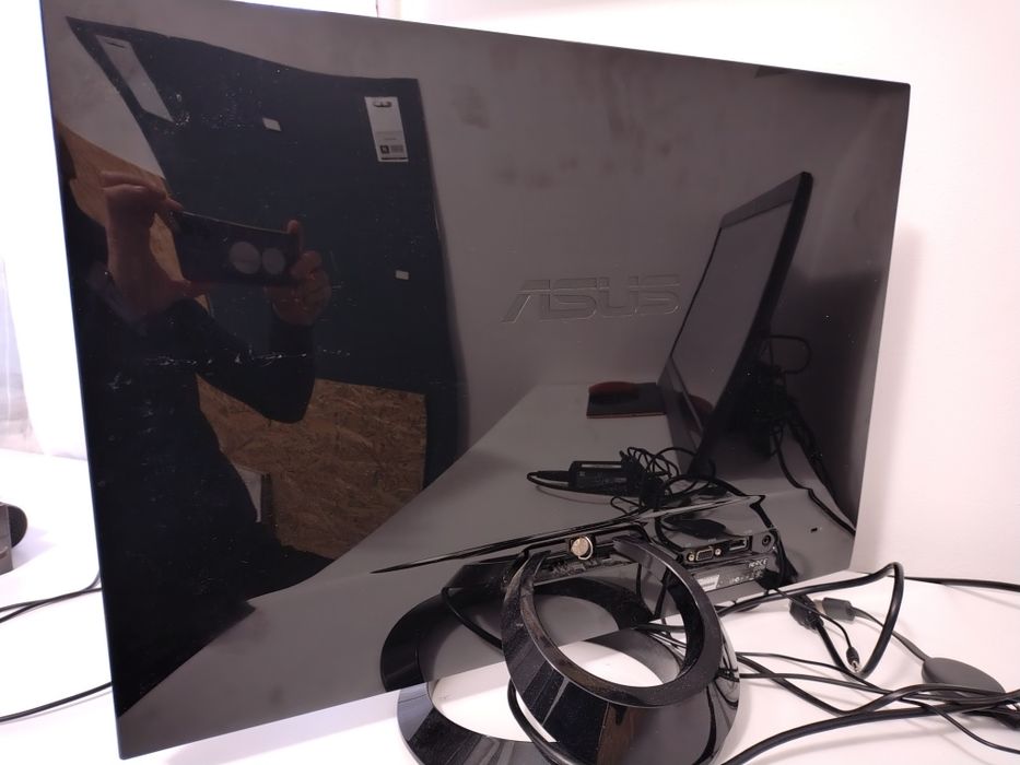 Monitor Full HD 60 cm