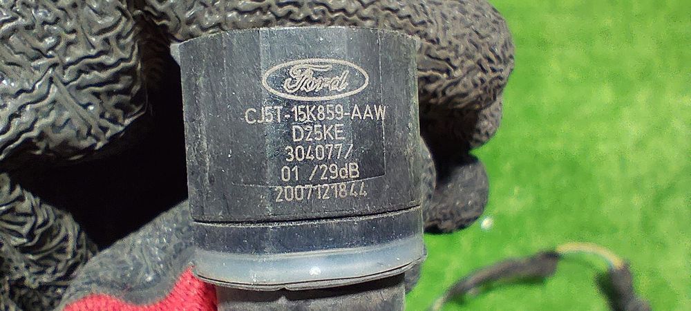 INSTALATIE + SENZORI PARCARE PDC FORD KUGA MK2/ FOCUS MK3 / COD OEM CJ5T-15K859-AAW / CJ5T15K859AAW / 1765448 2012-2019