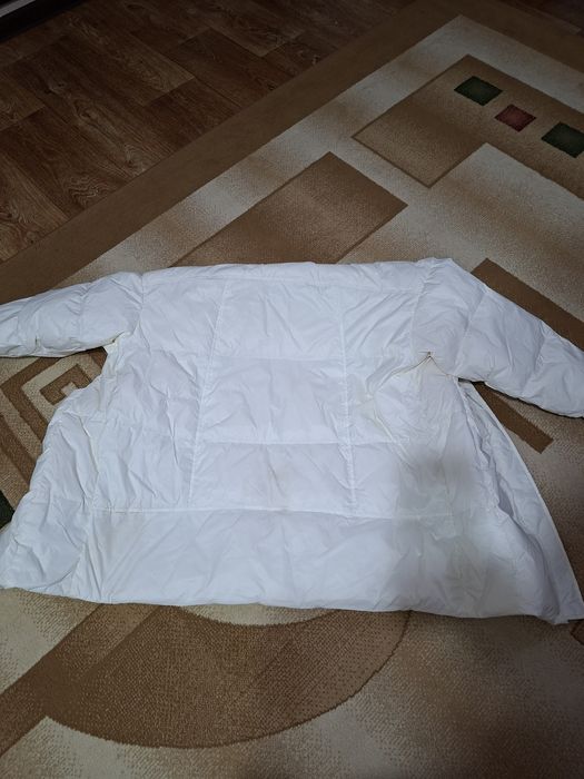 Продается женская куртка.