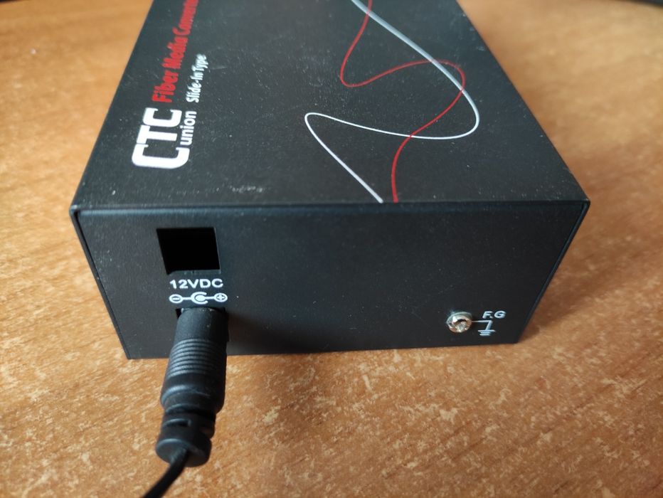 Media convertor FRM220-CH02  plus SFP transceiver