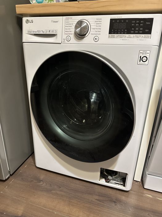 Dezmembrez masina de spalat rufe cu uscator LG model F4DV710H1