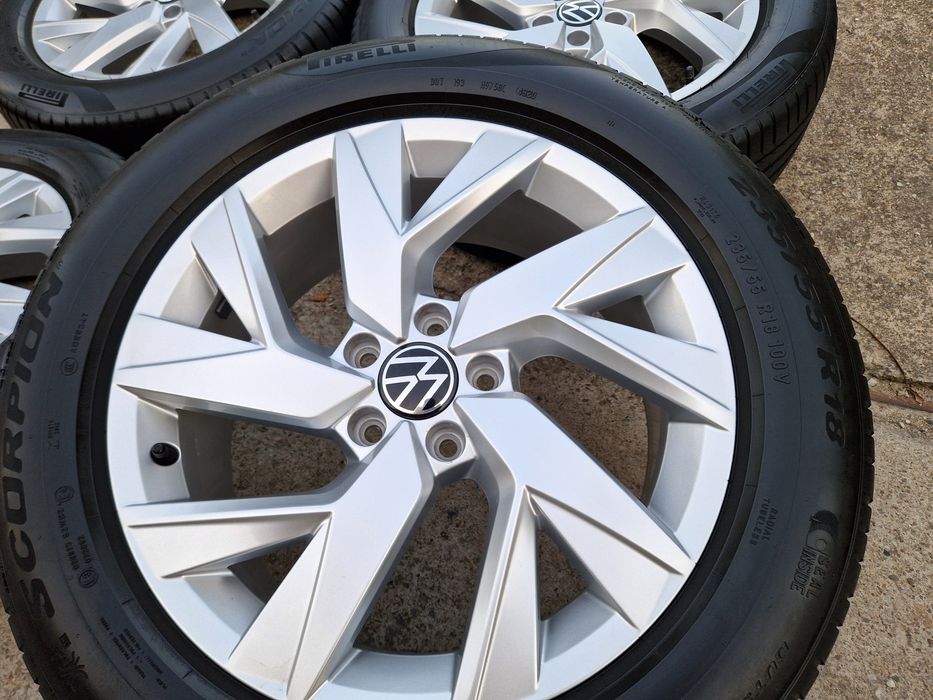 Roti/Jante Frankfurt Vw Tiguan anvelope vara 235 55 18