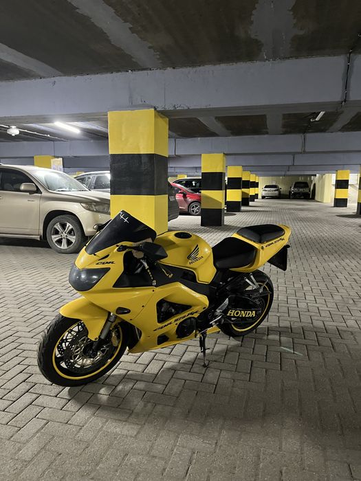 Мотоцикл Honda cbr929rr fireblade