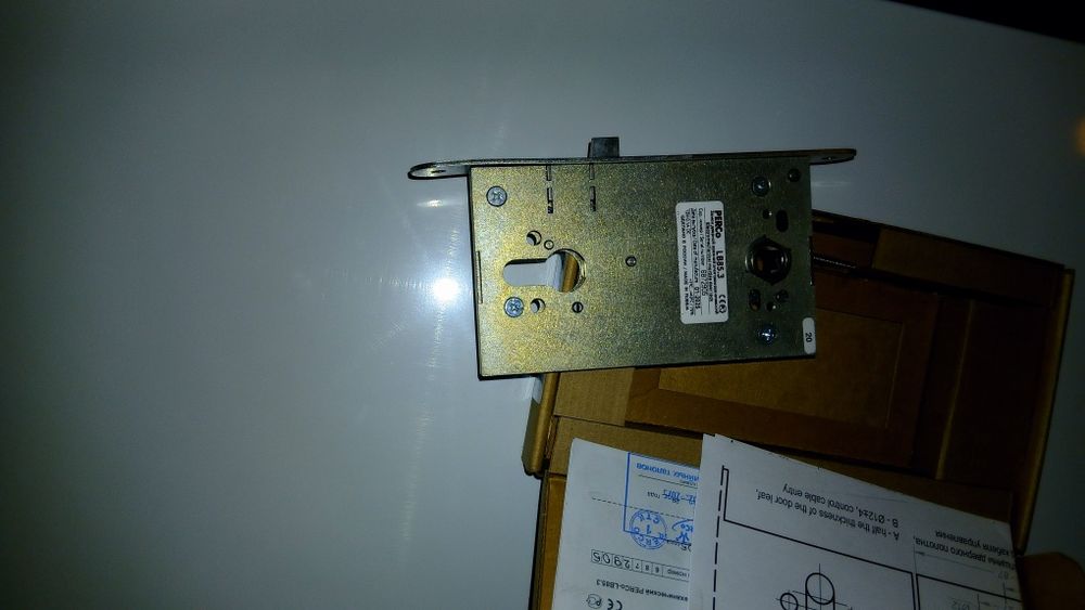 Продам электромеханический замок.