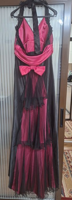 Rochie eleganta cu trena