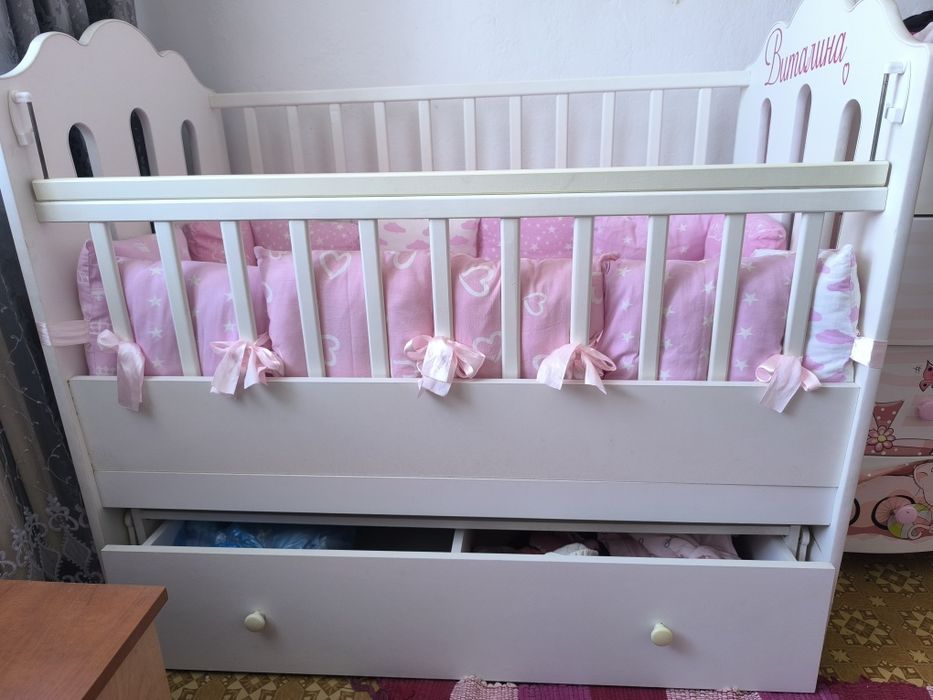 Продам детскую кроватку