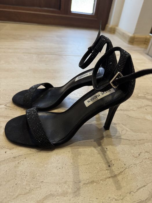 Сандали Steve Madden носени веднъж за повод