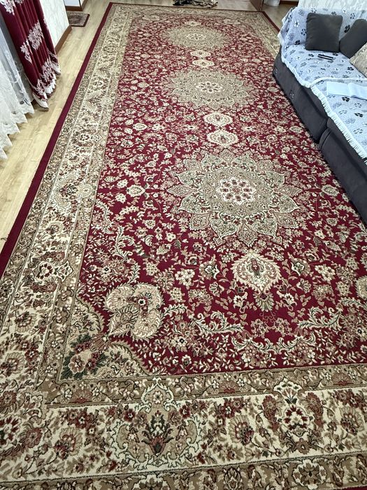 продается ковер по хорошей цене