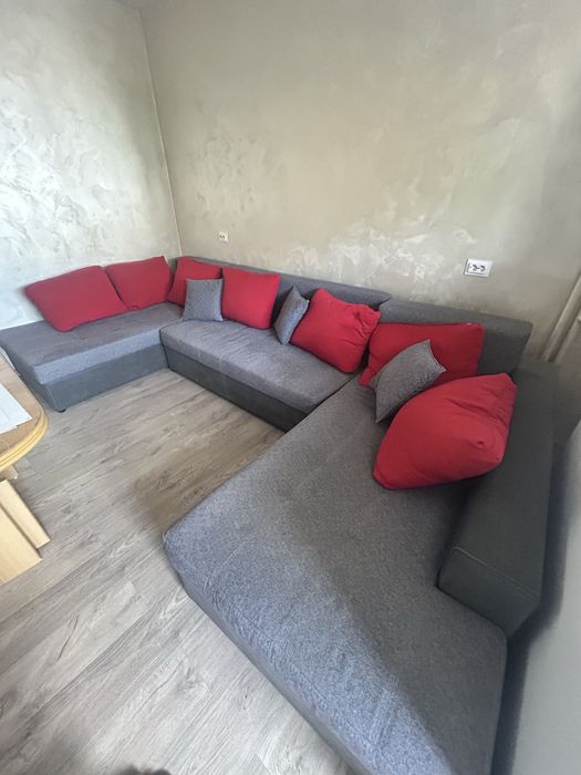 Разтегателен диван