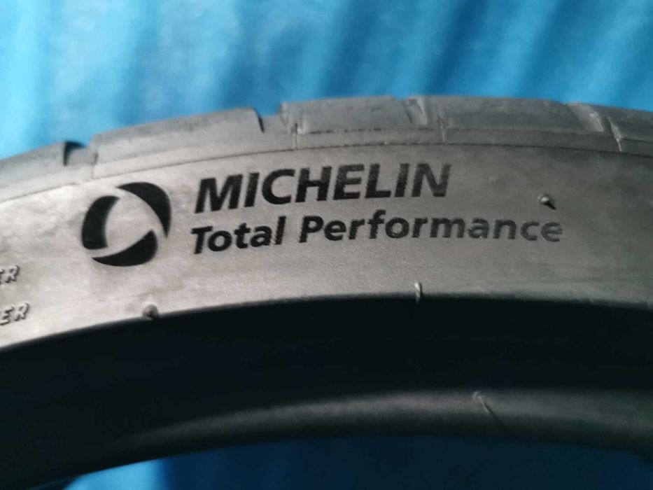 235/35 ZR20 - michelin 2 bucati
