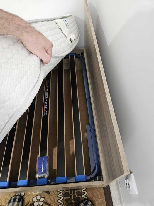 Матрак Дормео + Подматрачна рамка / Много запазени !