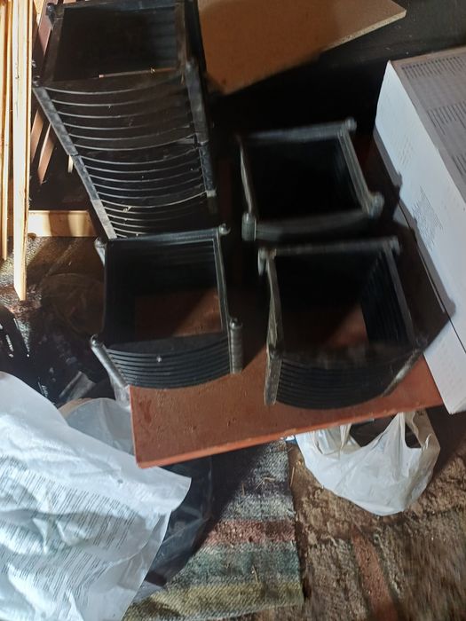 Продавам стойки за дискове