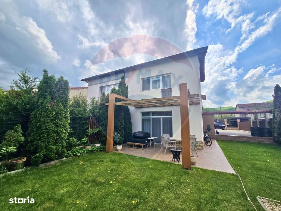 Casă elegantă 210 mp | GILĂU VEST | Lângă pădure | Panouri solare