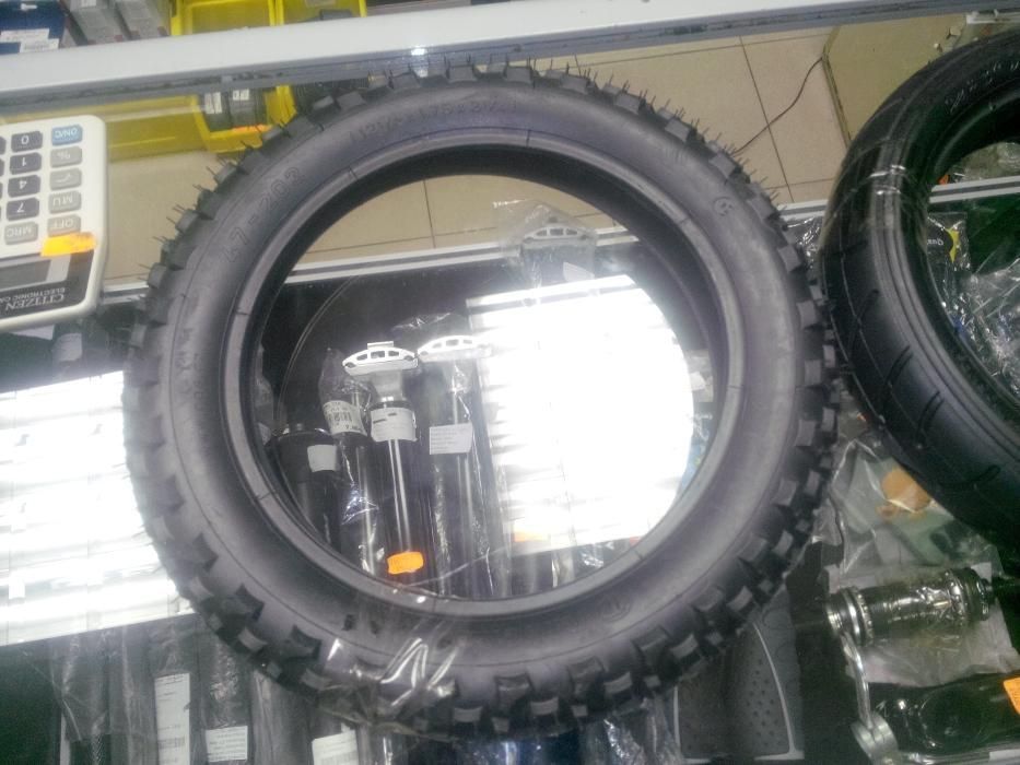 Гуми всички видове и размери външни и вътрешни с крив вентил