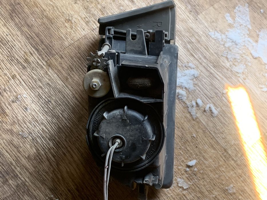 Фара Ниссан Цефиро