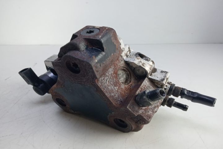 Pompa inalte   pompa inalta presiune A6460700101 Mercedes-Benz Sprint