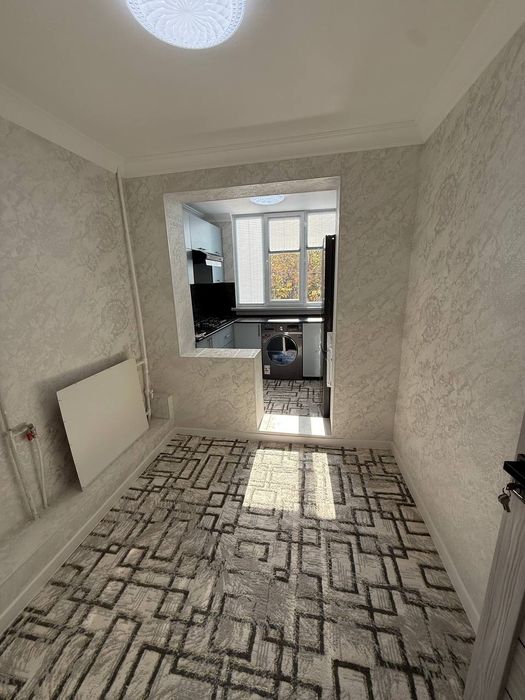 Срочно здесь аренду 3 комнатная адрес  партиезд сена 400 торг