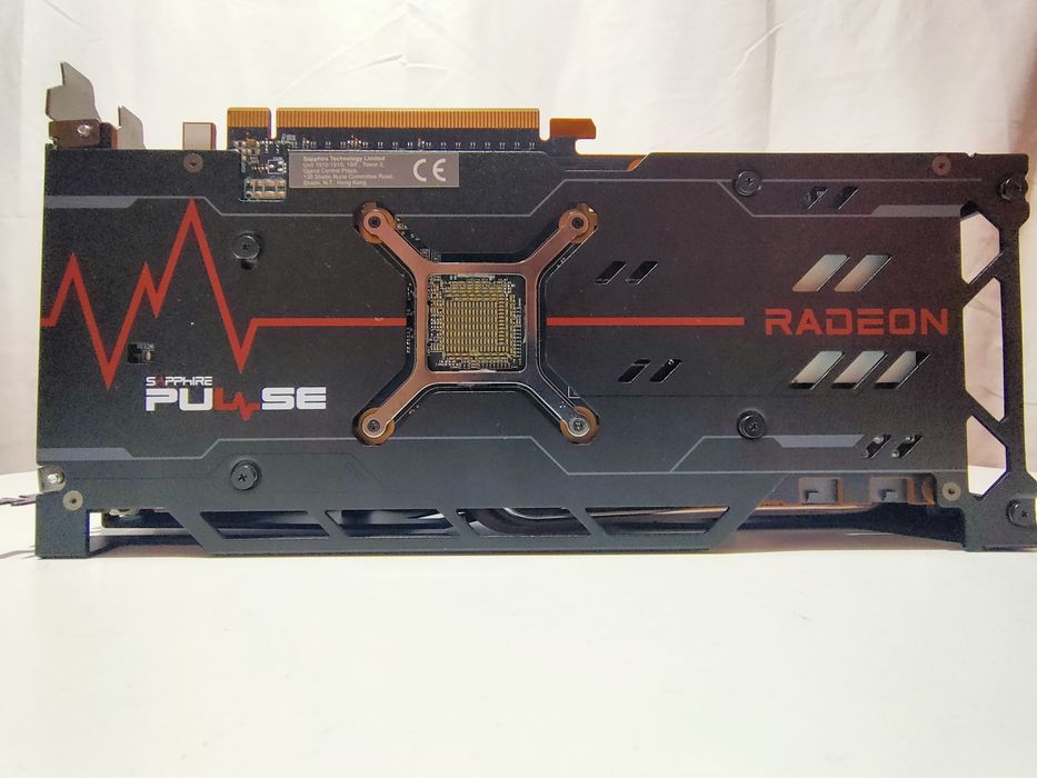Placă Video AMD RX 6700 XT 12GB GDDR6 Sapphire - Stare Excelentă
