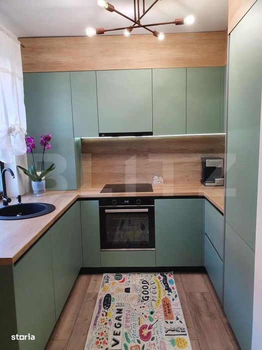 Apartament de vanzare, 3 camere, 2 bai, garaj + boxa, zona Subcetate