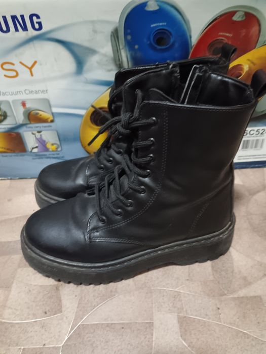 Женские зимние сапоги