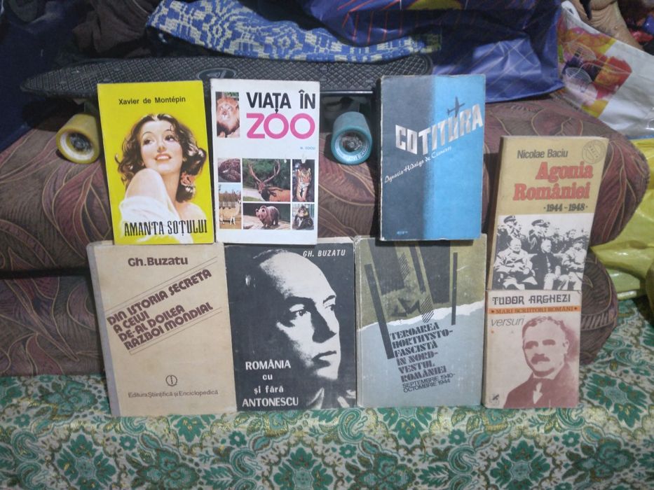 Vând cărți ieftin la 20 de lei bucata