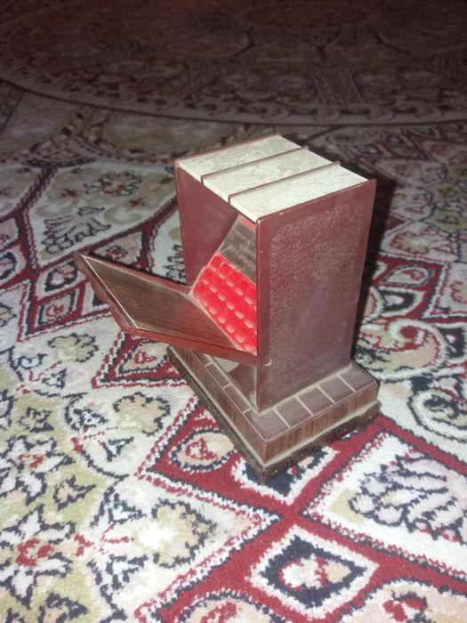Продам ретро сигаретницу