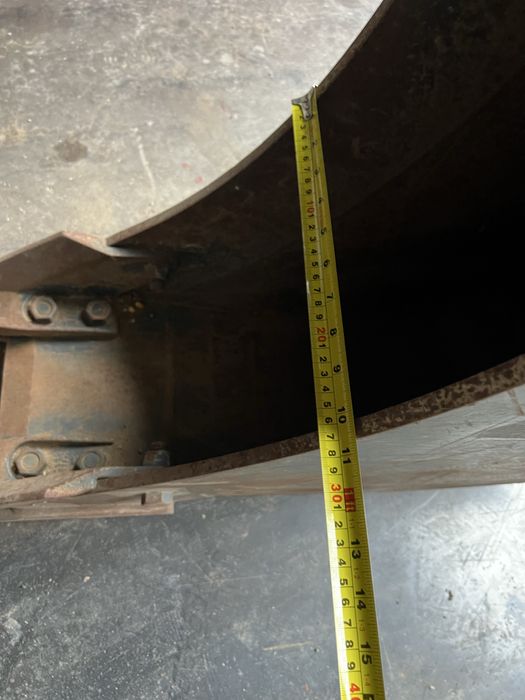 Cupa buldoexcavator komatsu graifer cu cap rotativ