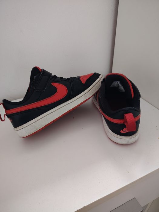 Adidași originali Nike, nu Puma Adidas