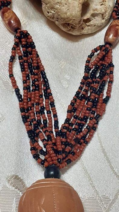 Colier vintage margele de nisip