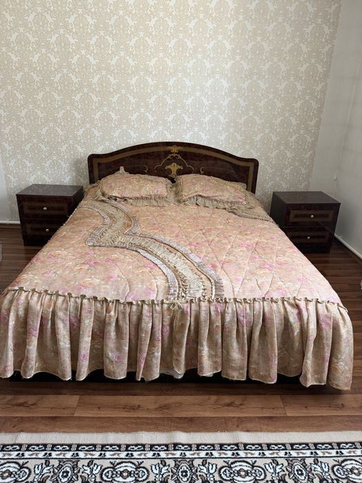 Спальный гарнитур