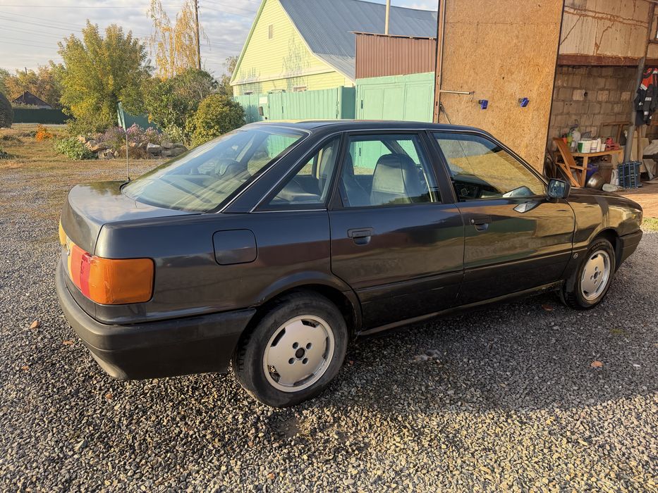 Продам Audi 80.